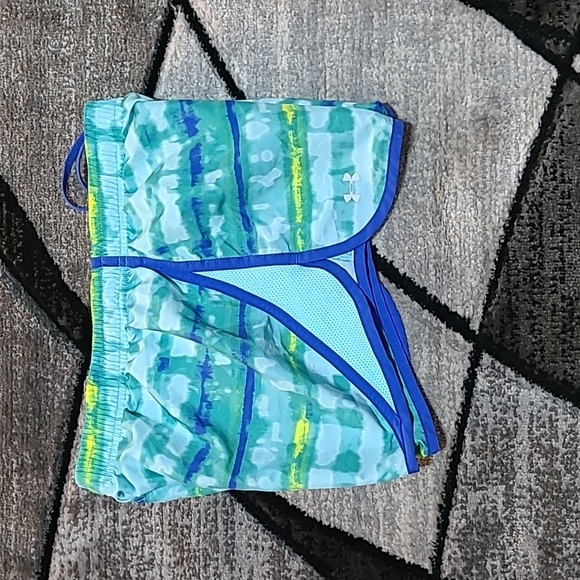 UNDER ARMOUR Heatgear Semi-fitted Lined Logo Shorts PRICE FIRM - Picture 11 of 11